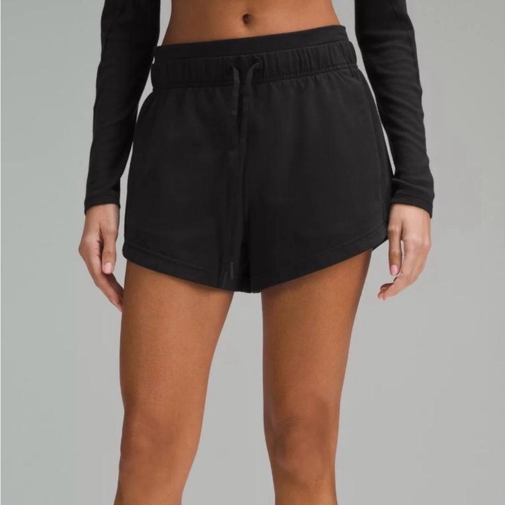 Lululemon Black Inner Glow High-Rise Short 3"
